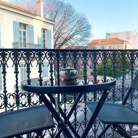 Appartamento 2p Avec Balcon, Proche Centre