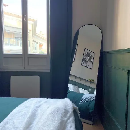 2p Avec Balcon, Proche Centre * 칸느