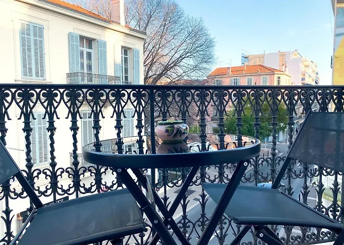 Apartmán 2p Avec Balcon, Proche Centre