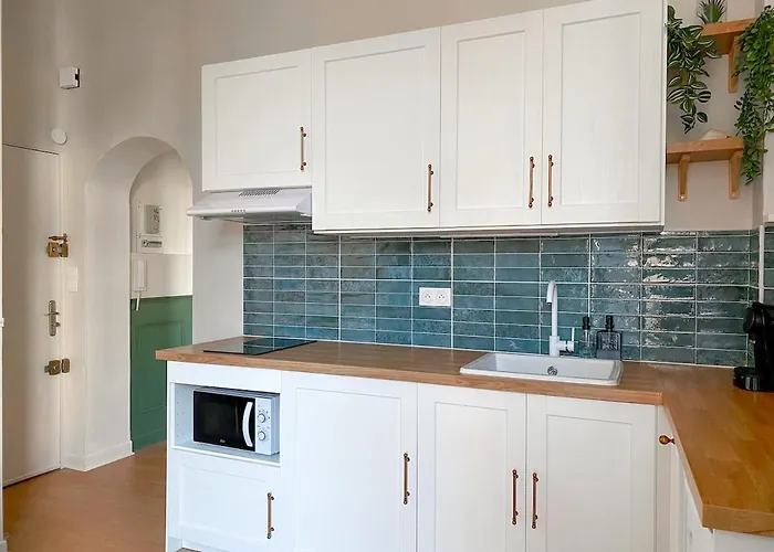 Apartmán 2p Avec Balcon, Proche Centre