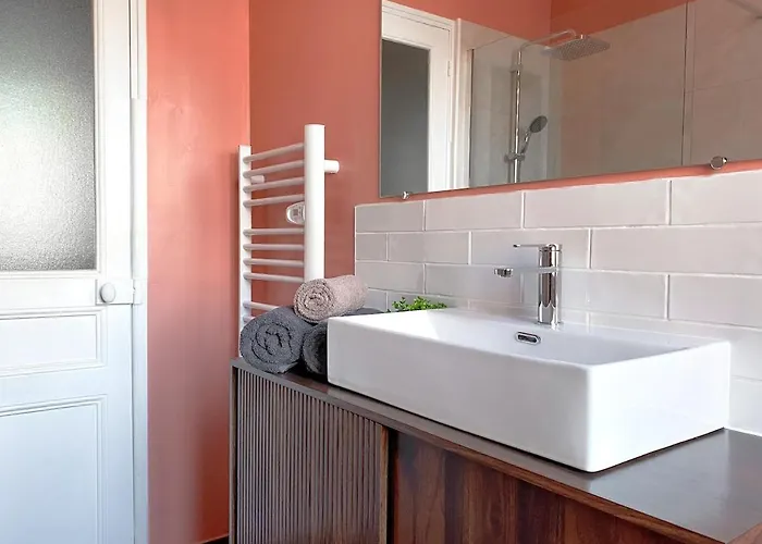 2p Avec Balcon, Proche Centre Apartmán Cannes
